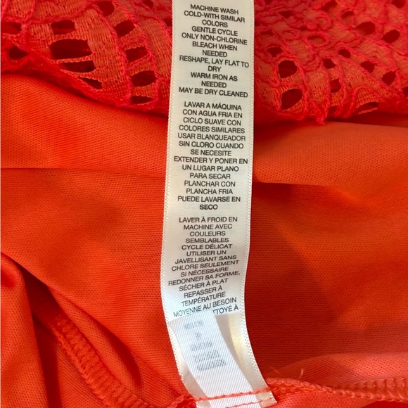 Gorgeous coral lace dress - Picture 9 of 11